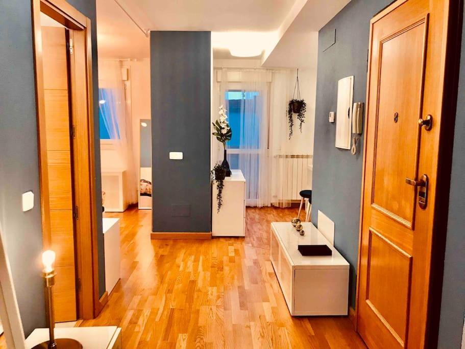 Penthouse Independiente A 3 Paradas En Metro De Atocha Madrid